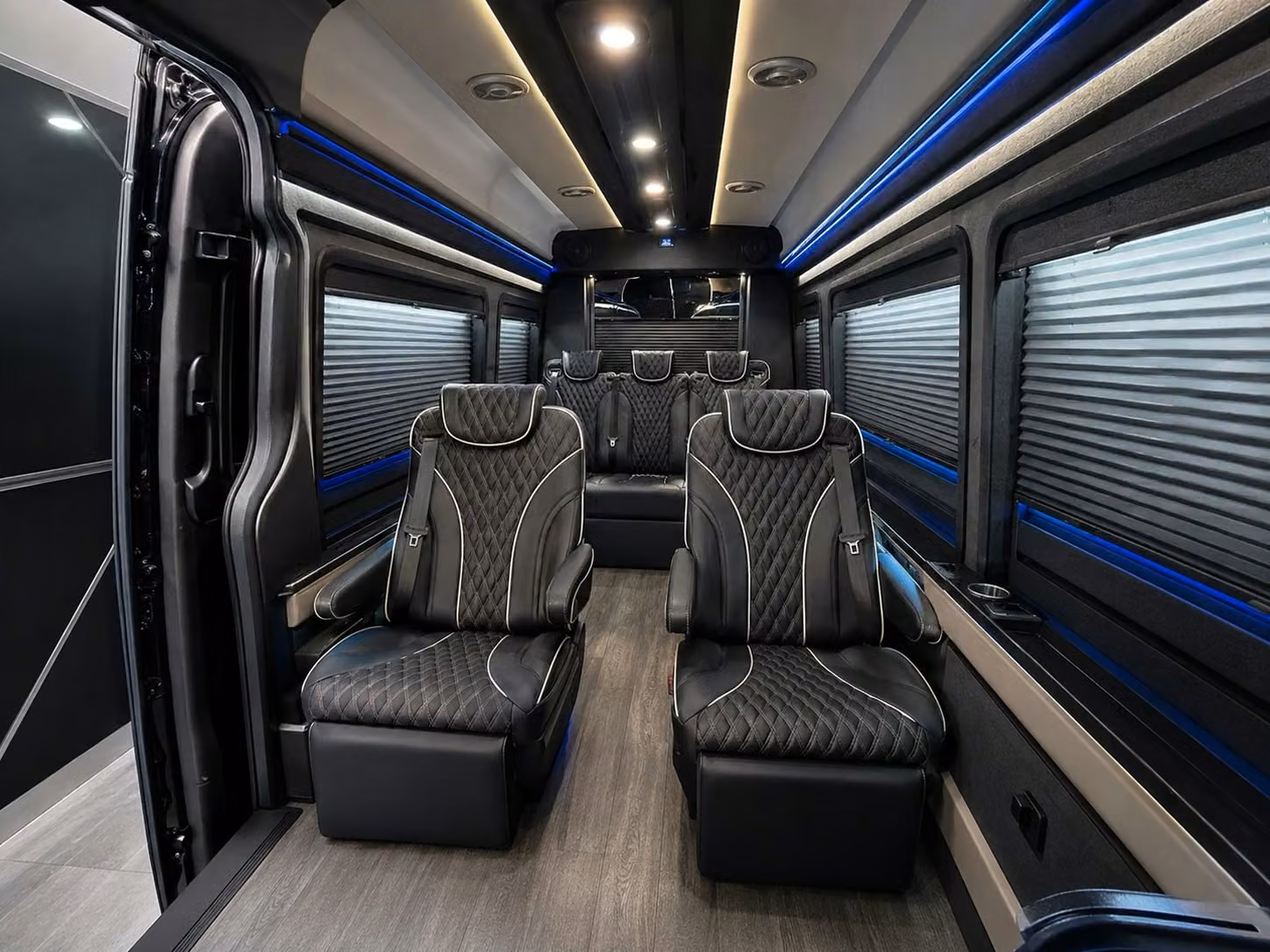 hotel to airport shuttle services for groups visiting paterson