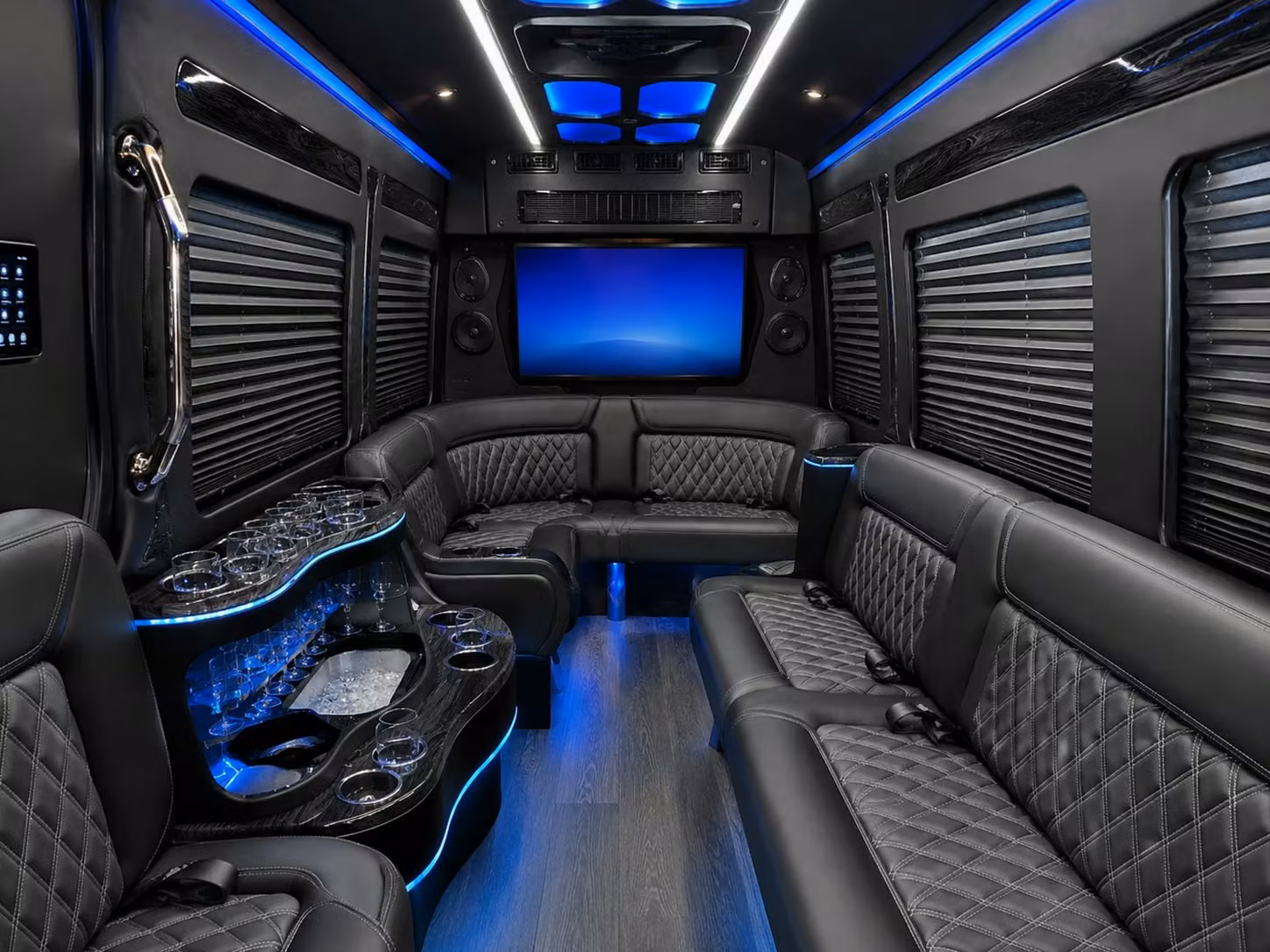 yankee stadium and citi field group trips from paterson are easy with us